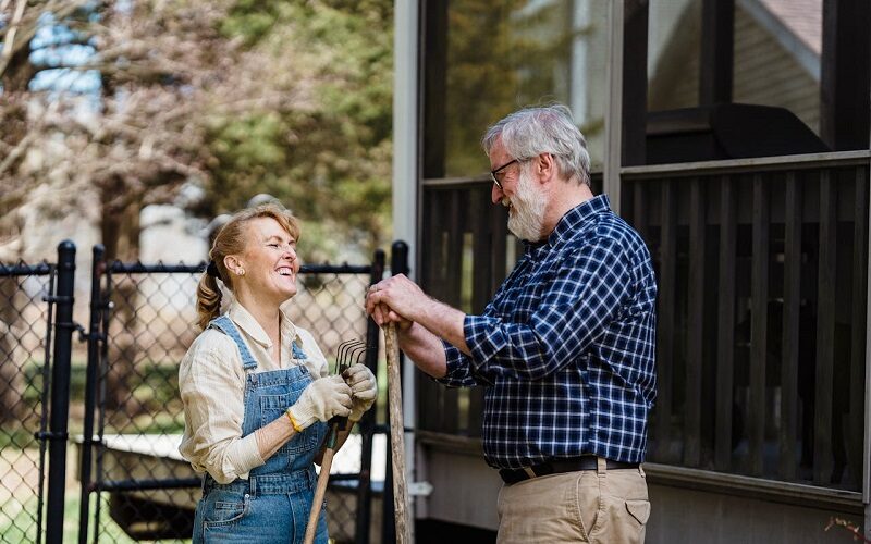 How to Stay Socially Active in Retirement
